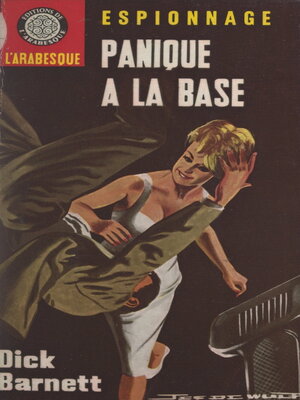 cover image of Panique à la base